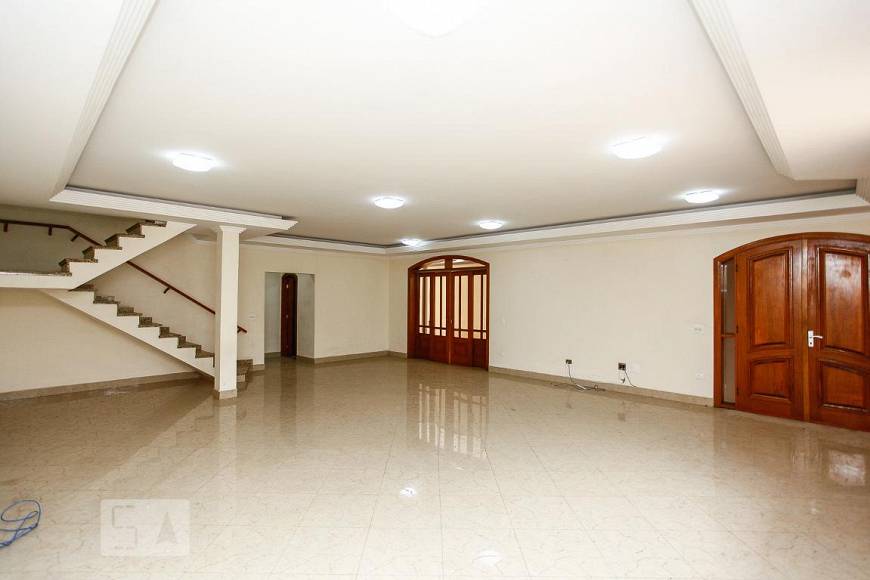 Foto 3 de Casa de Condomínio com 4 Quartos à venda, 450m² em Vila Rosalia, Guarulhos