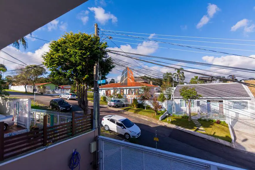 Foto 2 de Sobrado com 3 Quartos à venda, 120m² em Ahú, Curitiba