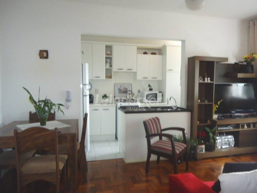 Foto 5 de Apartamento com 1 Quarto à venda, 40m² em Jardim do Salso, Porto Alegre