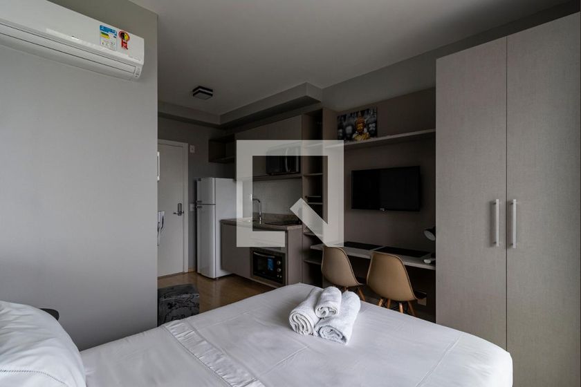 Foto 2 de Apartamento com 1 Quarto para alugar, 23m² em Liberdade, São Paulo