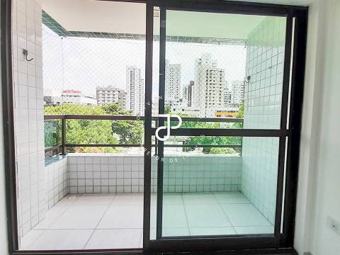 Foto 1 de Apartamento com 2 Quartos à venda, 69m² em Boa Viagem, Recife