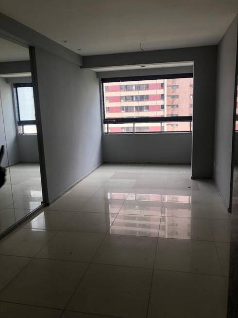 Foto 1 de Apartamento com 3 Quartos à venda, 65m² em Madalena, Recife
