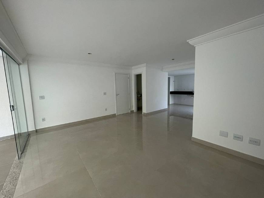 Foto 1 de Apartamento com 3 Quartos à venda, 140m² em Santa Rosa, Belo Horizonte