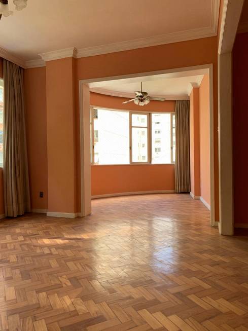 Foto 1 de Apartamento com 4 Quartos à venda, 145m² em Copacabana, Rio de Janeiro