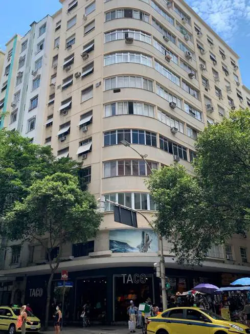 Foto 3 de Apartamento com 4 Quartos à venda, 145m² em Copacabana, Rio de Janeiro