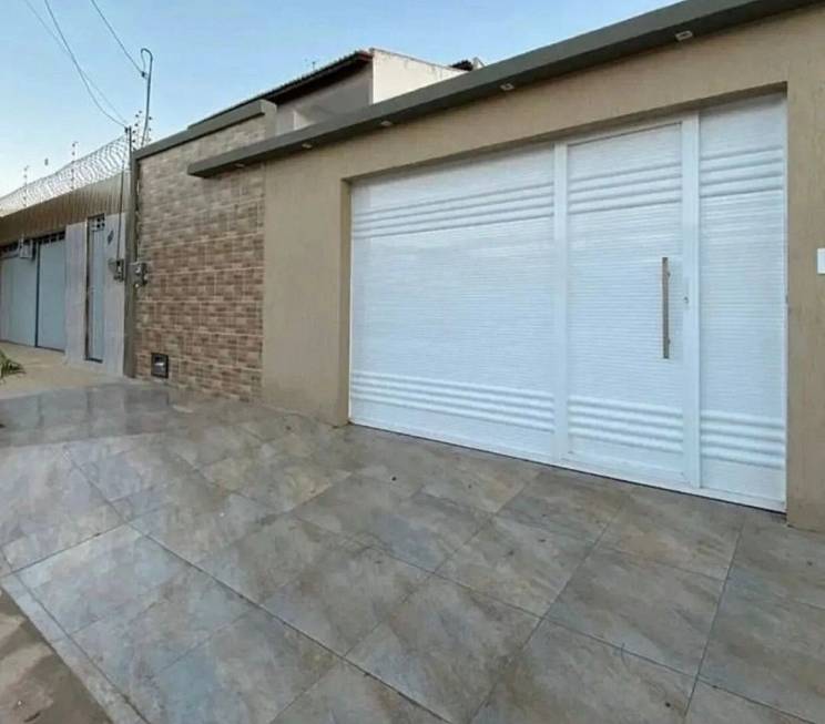 Foto 1 de Casa com 2 Quartos à venda, 90m² em Santa Mônica, Feira de Santana