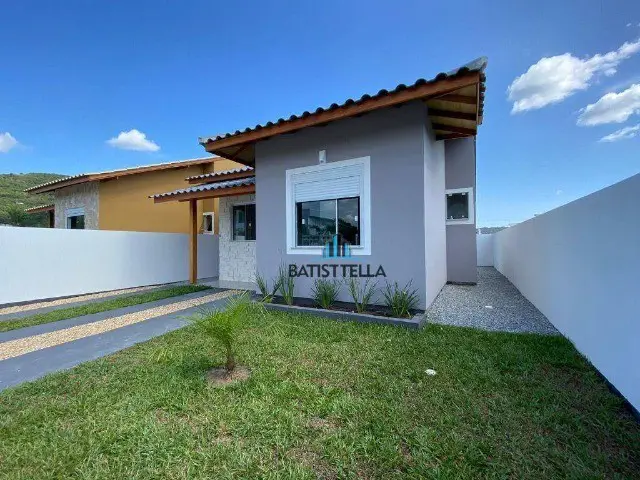 Foto 2 de Casa com 2 Quartos à venda, 144m² em São João do Rio Vermelho, Florianópolis