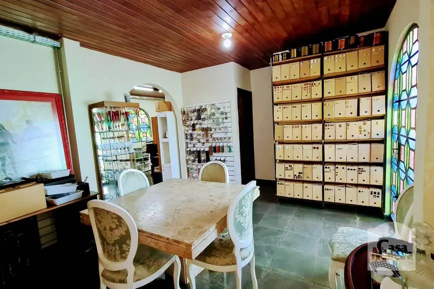 Foto 4 de Casa com 4 Quartos à venda, 307m² em Paraíso, Belo Horizonte