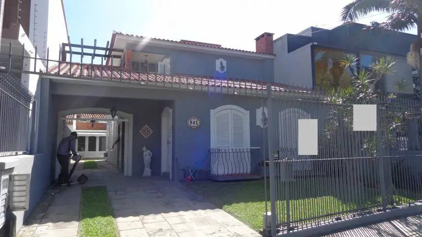 Foto 1 de Casa com 4 Quartos à venda, 335m² em Zona Norte, Pelotas