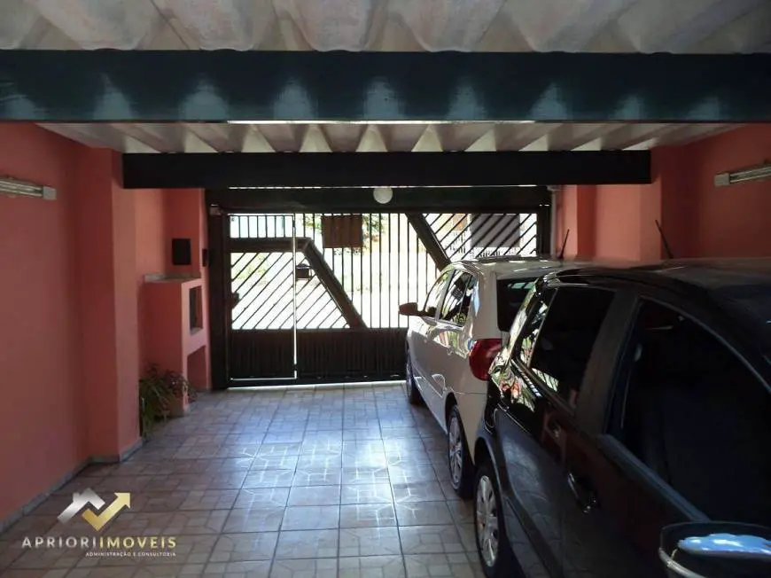 Foto 3 de Sobrado com 5 Quartos à venda, 250m² em Paraiso, Santo André