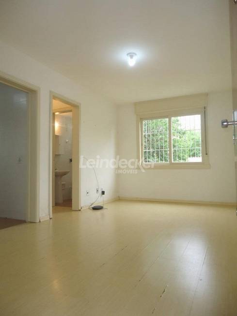 Foto 3 de Apartamento com 1 Quarto à venda, 43m² em Jardim do Salso, Porto Alegre