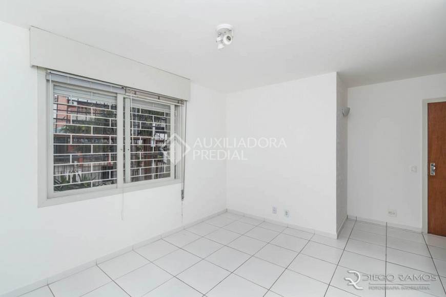 Foto 1 de Apartamento com 1 Quarto para alugar, 42m² em Petrópolis, Porto Alegre