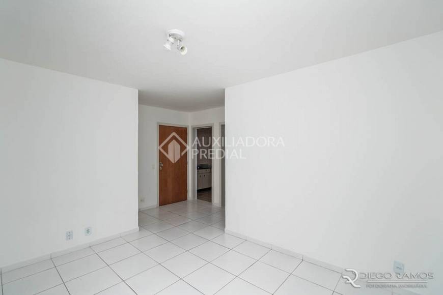 Foto 3 de Apartamento com 1 Quarto para alugar, 42m² em Petrópolis, Porto Alegre