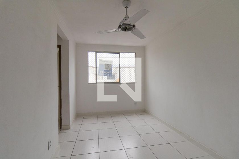 Foto 1 de Apartamento com 2 Quartos para alugar, 54m² em Afonso Pena, São José dos Pinhais