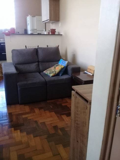 Foto 1 de Apartamento com 2 Quartos à venda, 47m² em Floresta, Porto Alegre