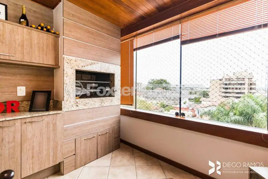Foto 4 de Apartamento com 2 Quartos à venda, 78m² em Jardim Lindóia, Porto Alegre