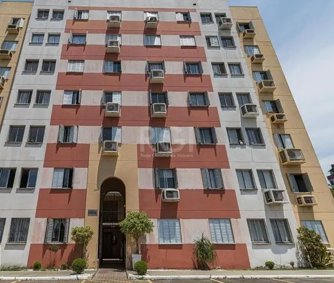 Foto 1 de Apartamento com 2 Quartos à venda, 44m² em São Sebastião, Porto Alegre