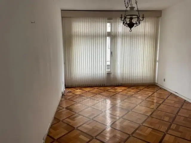 Foto 1 de Apartamento com 3 Quartos para alugar, 136m² em Centro, Petrópolis