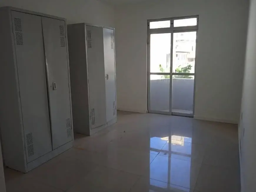 Foto 3 de Apartamento com 3 Quartos para alugar, 92m² em Estreito, Florianópolis