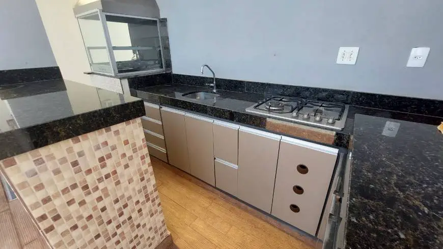 Foto 2 de Apartamento com 3 Quartos para alugar, 230m² em Gávea, Uberlândia