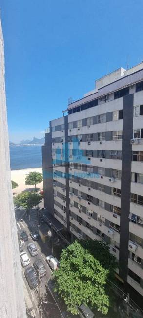 Foto 1 de Apartamento com 3 Quartos para alugar, 140m² em Icaraí, Niterói
