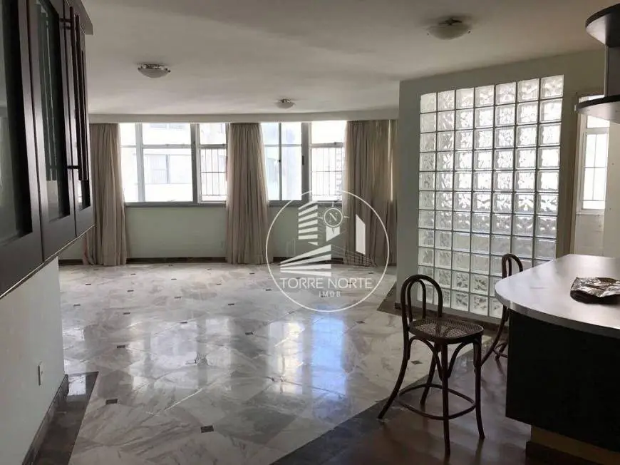 Foto 1 de Apartamento com 3 Quartos para alugar, 188m² em Jardim Europa, São Paulo
