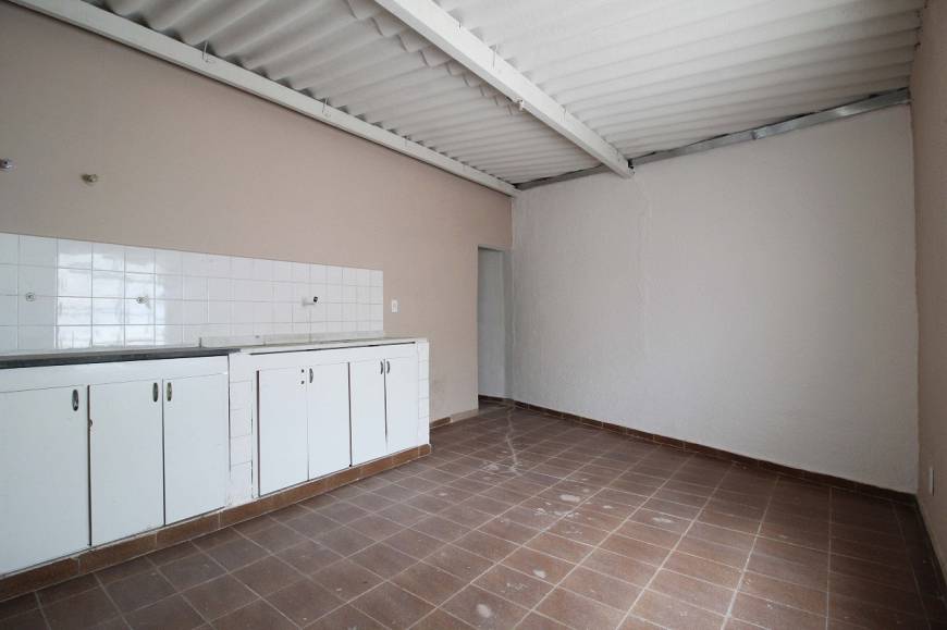 Foto 4 de Casa com 2 Quartos para alugar, 160m² em Diamante, Belo Horizonte