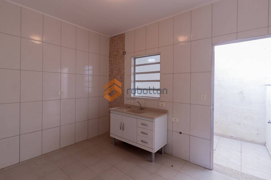 Foto 3 de Casa com 2 Quartos para alugar, 70m² em Santo Amaro, São Paulo