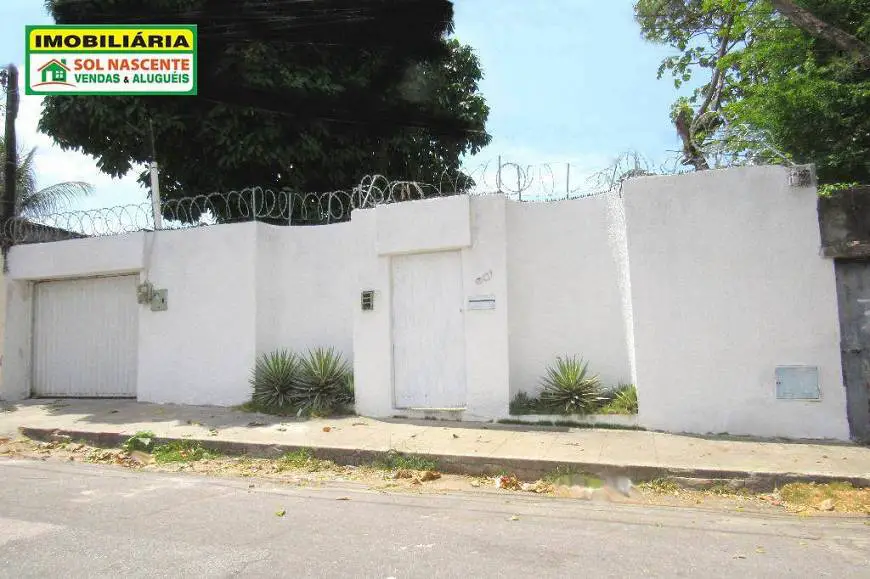 Foto 1 de Casa com 4 Quartos à venda, 186m² em Cambeba, Fortaleza