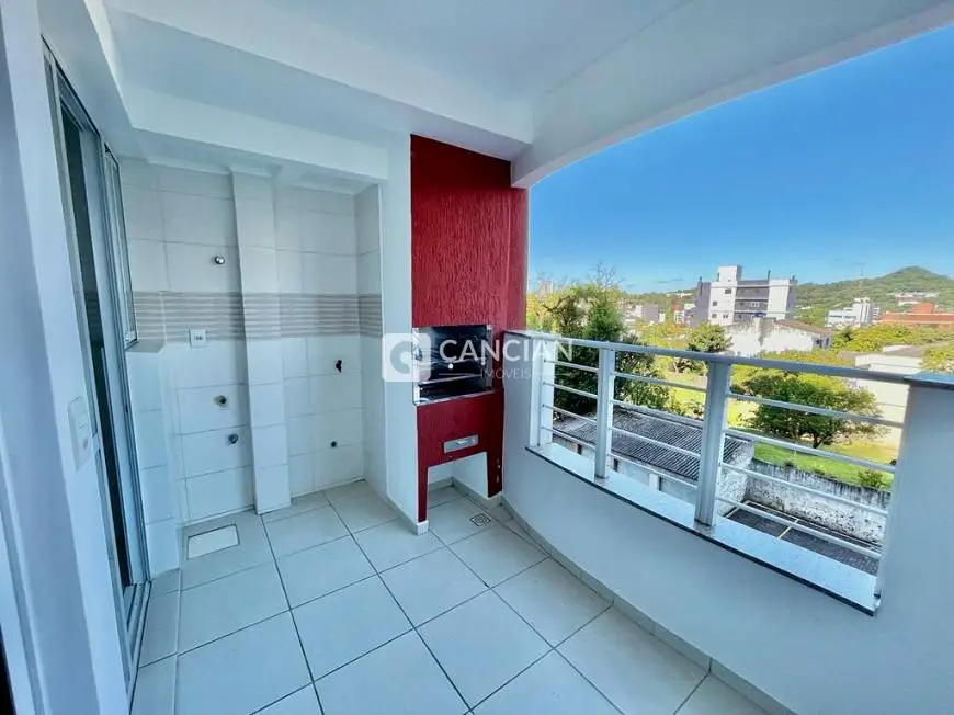Foto 1 de Apartamento com 1 Quarto para venda ou aluguel, 32m² em Centro, Santa Maria