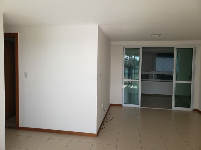 Foto 2 de Apartamento com 3 Quartos à venda, 115m² em Patamares, Salvador