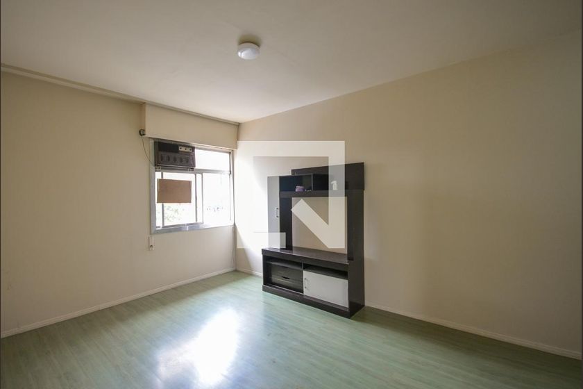 Foto 2 de Apartamento com 3 Quartos para alugar, 105m² em Vila Mariana, São Paulo