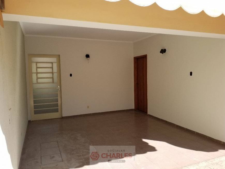 Foto 3 de Casa com 3 Quartos para alugar, 166m² em Saúde, Mogi Mirim