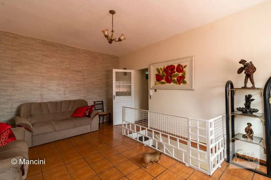 Foto 1 de Casa com 4 Quartos à venda, 369m² em Glória, Belo Horizonte