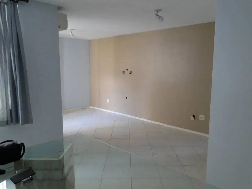 Foto 1 de Apartamento com 1 Quarto para alugar, 68m² em Grajaú, Rio de Janeiro