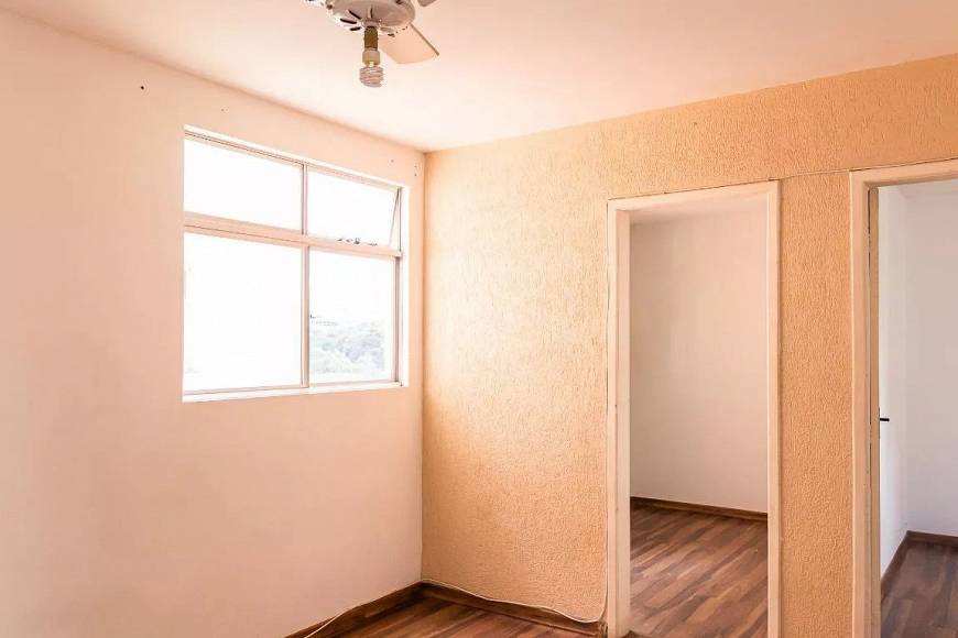 Foto 2 de Apartamento com 2 Quartos à venda, 55m² em Heliópolis, Belo Horizonte