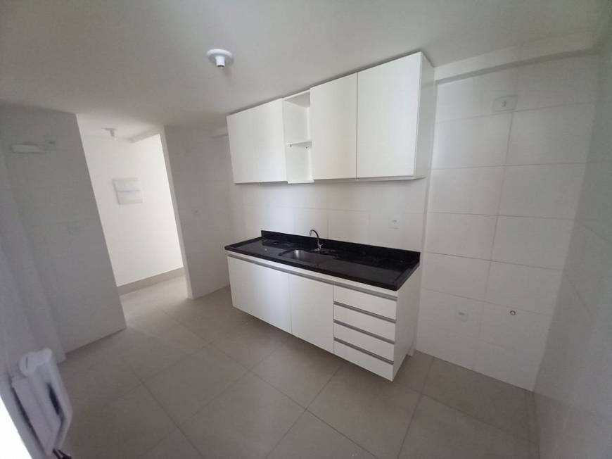 Foto 5 de Apartamento com 3 Quartos para alugar, 82m² em Brisamar, João Pessoa