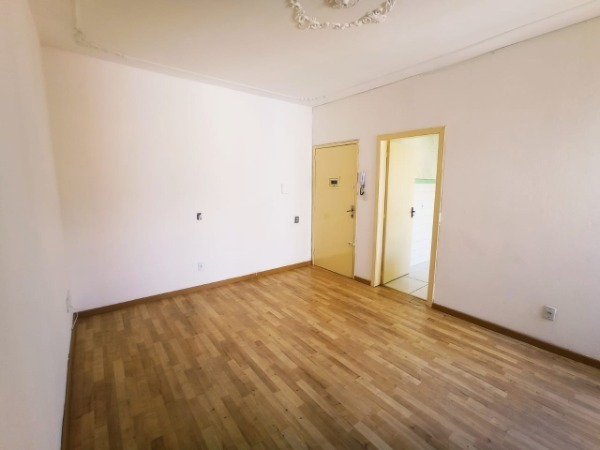 Foto 3 de Apartamento com 3 Quartos à venda, 90m² em São João, Porto Alegre