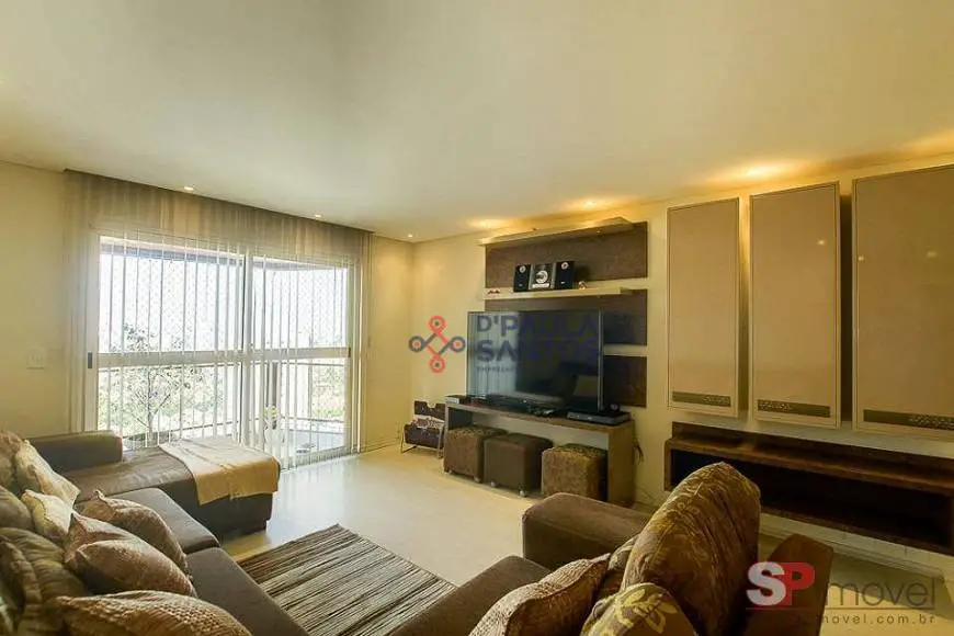 Foto 3 de Apartamento com 4 Quartos à venda, 160m² em Vila Bertioga, São Paulo