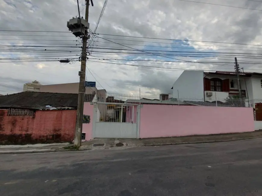 Foto 2 de Casa com 2 Quartos à venda, 375m² em Capoeiras, Florianópolis