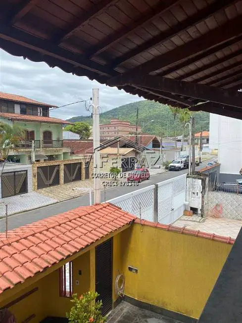 Foto 1 de Casa com 3 Quartos à venda, 300m² em Solemar, Praia Grande
