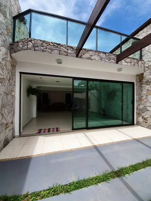 Foto 1 de Casa com 5 Quartos à venda, 270m² em Portinho, Cabo Frio