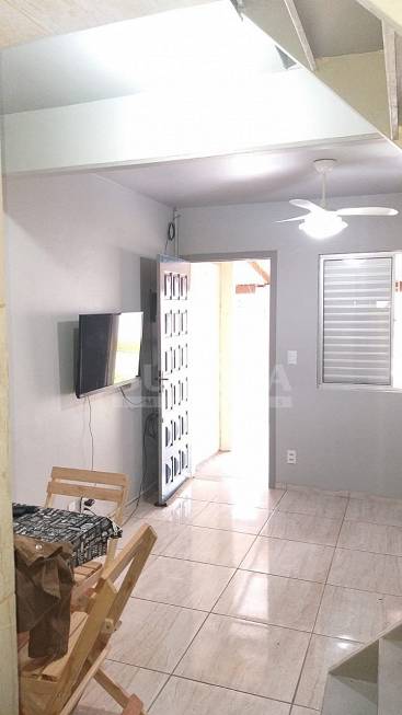 Foto 3 de Casa de Condomínio com 2 Quartos à venda, 46m² em Feitoria, São Leopoldo