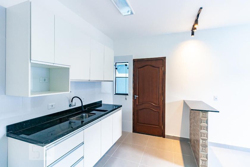 Foto 3 de Casa de Condomínio com 2 Quartos para alugar, 51m² em Vila Ema, São Paulo