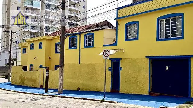 Foto 1 de Sobrado com 3 Quartos à venda, 330m² em Vila Monumento, São Paulo