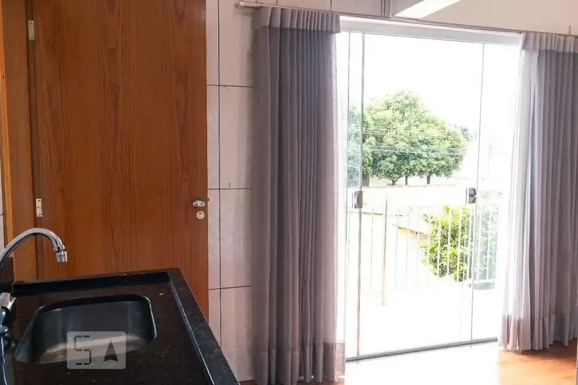 Foto 3 de Apartamento com 1 Quarto para alugar, 26m² em Jardim América, Goiânia