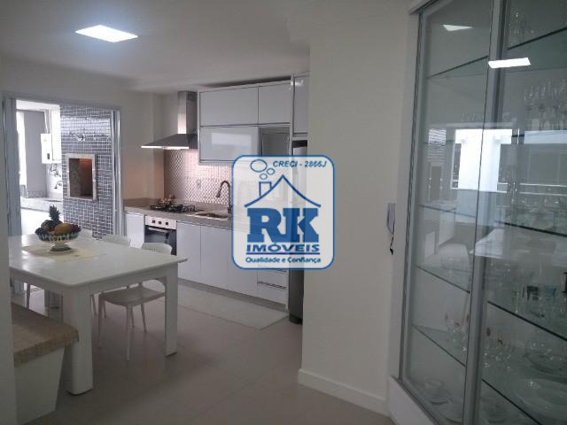 Foto 3 de Apartamento com 2 Quartos à venda, 108m² em Ingleses do Rio Vermelho, Florianópolis