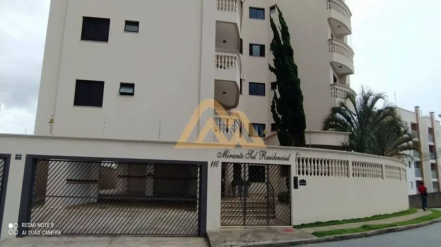 Foto 1 de Apartamento com 3 Quartos à venda, 120m² em Jardim Quisisana, Poços de Caldas