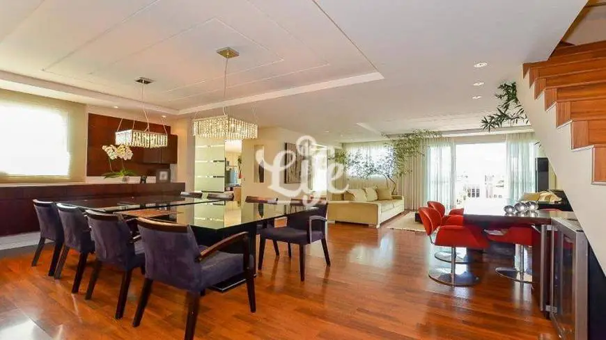 Foto 1 de Apartamento com 3 Quartos à venda, 260m² em Juvevê, Curitiba