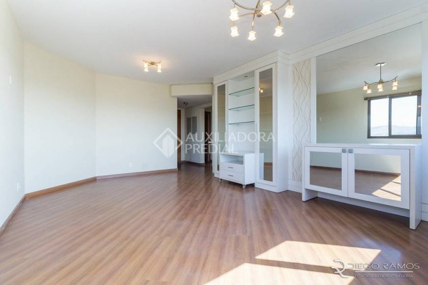 Foto 1 de Apartamento com 3 Quartos à venda, 88m² em Petrópolis, Porto Alegre